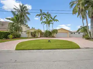 Boater's Delight! Pristine Home Just Minutes from the Ocean!