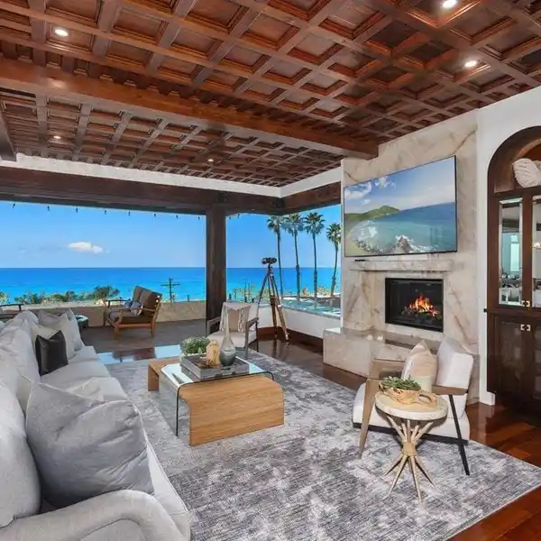 SUNSET CLIFFS OASIS