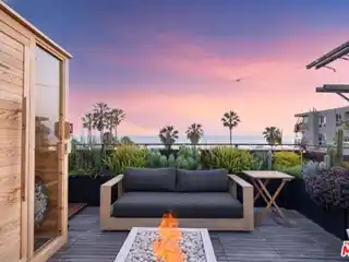 Designer Venice Home Steps from Beach & Abbot Kinney