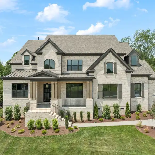 LAGUNA LUXURY LIVING IN EXCLUSIVE TURNBERRY ENCLAVE