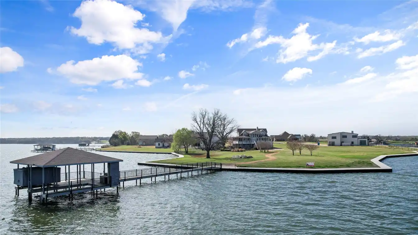 Exquisite Lake House