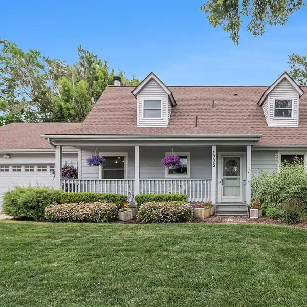 IMMACULATELY MAINTAINED CHARMER