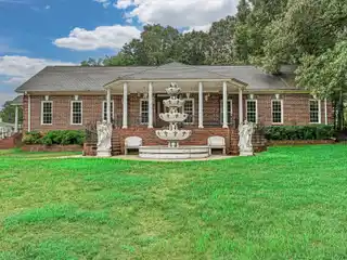 Create Your Dream Home in a Great Location