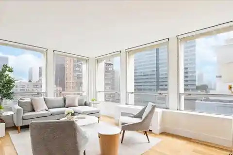 Renovated Luxury Condo with Stunning City Views