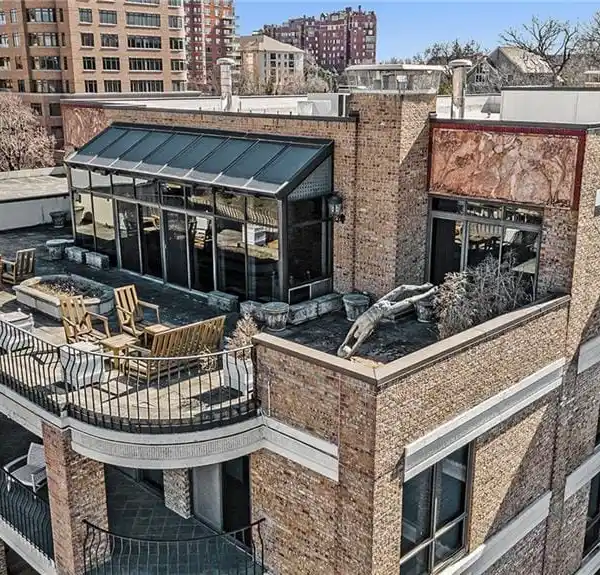 KANSAS CITY’S PREMIER LUXURY PENTHOUSE