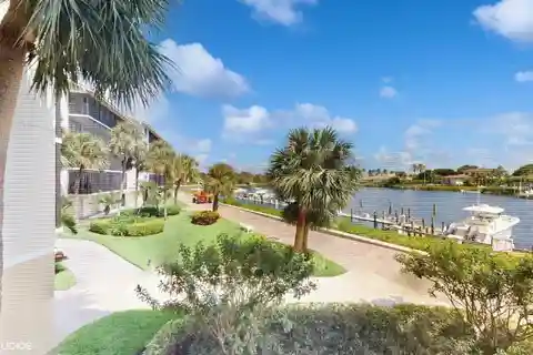 Exceptional Recently Renovated Unit