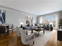 ELEGANT AND TIMELESS CONDO OVERLOOKING CENTRAL PARK