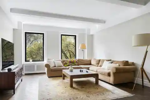 Turn-Key Prewar Riverside Classic 6