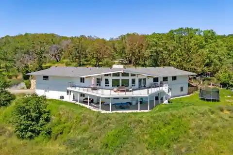 Farm Feel Home with Amazing Views