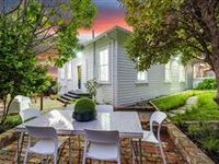 PICTURE-PERFECT REMUERA RESIDENCE