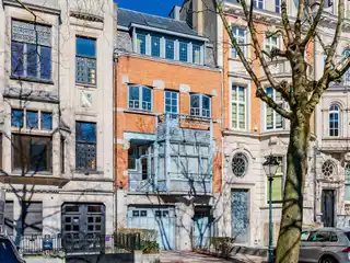 Charming Mansion on Prestigious Avenue Molière