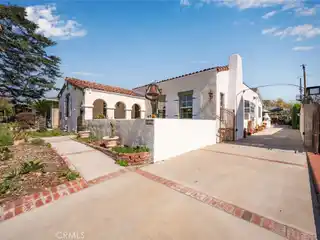 Charming Spanish-style Bungalow