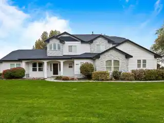 Modern Luxury with Classic Charm