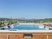 TOP FLOOR DUPLEX PENTHOUSE