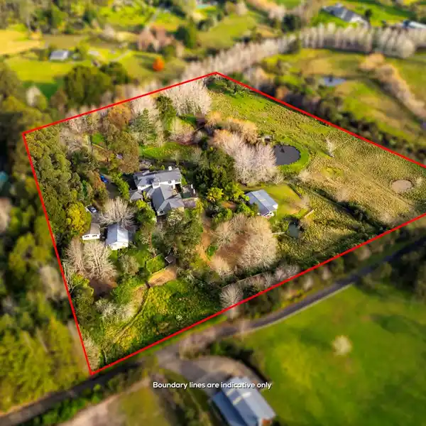 TRANQUIL CAPE COD-STYLE ESTATE