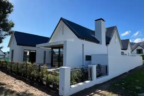 Newly Built Home in Pearl Valley Golf & Country Estate