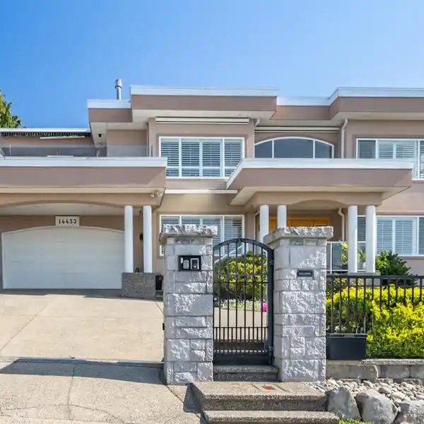 GORGEOUS OCEAN VIEW HOME