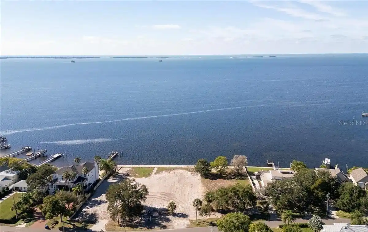 Exquisite Coastal Property in Crystal Beach