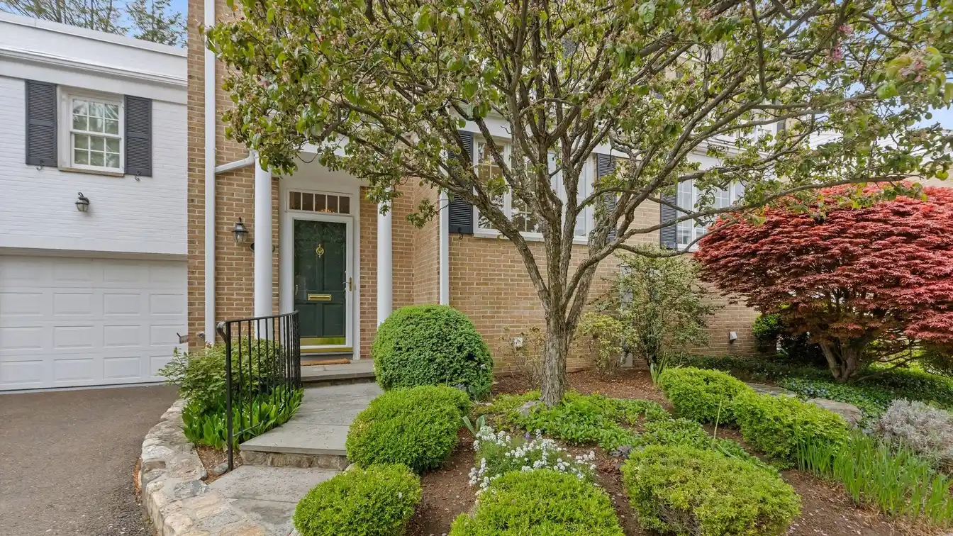 Spacious Turnkey Condo