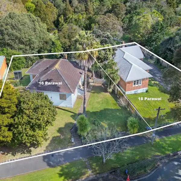 RARE PONSONBY PARKFRONT LAND WITH HUGE POTENTIAL