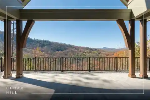 Refined Mountain Retreat with Panoramic Valley Views