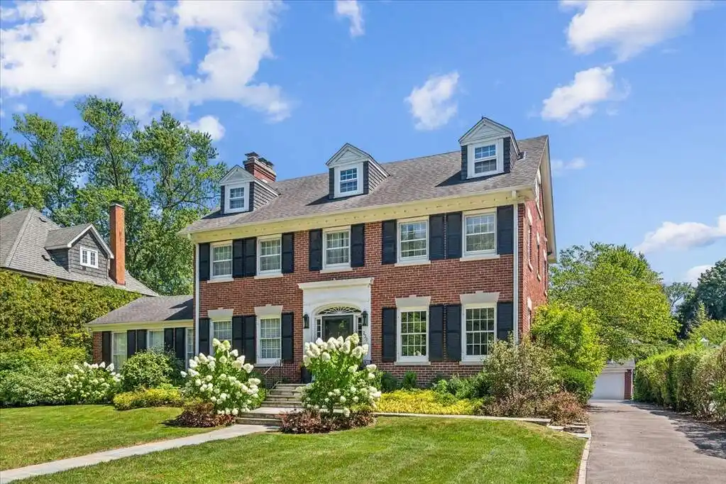 Picture Perfect Colonial in the Heart of East Kenilworth