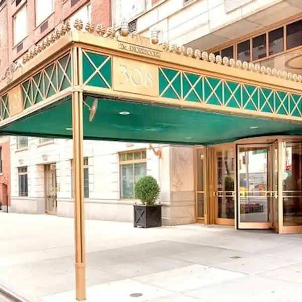 HUGE FOUR BEDROOM HOME FOR RENT AT THE KNICKERBOCKER