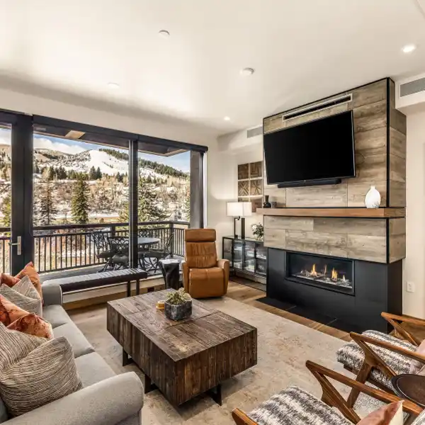 LUXURY LIVING IN RIVERFRONT VILLAGE