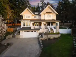 Prestigious Estate with Captivating Mountain Views