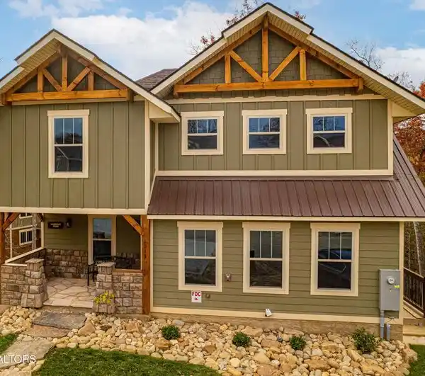 HARMONY PEAK - LUXURIOUS MOUNTAIN CABIN