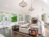 A HAMPTONS HIDEAWAY WITH ALL THE AMENITIES