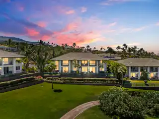 Upper-Level Furnished Unit with Beautiful Views