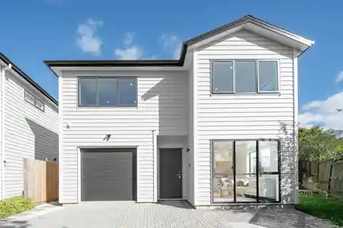 Beautifully Presented Two-Story Residence