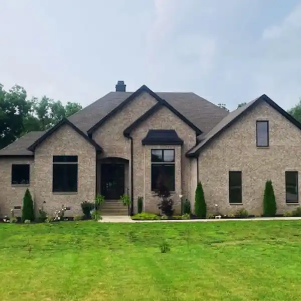 SPACE AND PRIVACY ON OVER FIVE ACRES