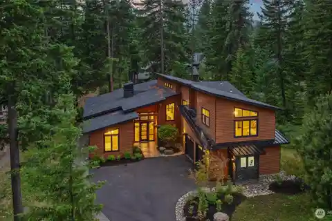 The Pinnacle of Mountain Luxury