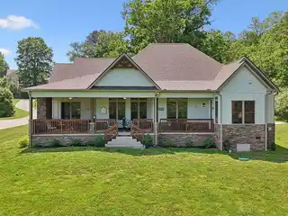 The Perfect Blend of Luxury and Tranquility