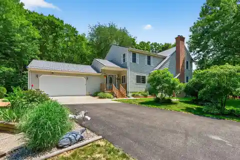 Historic Charm Meets Modern Acreage Living