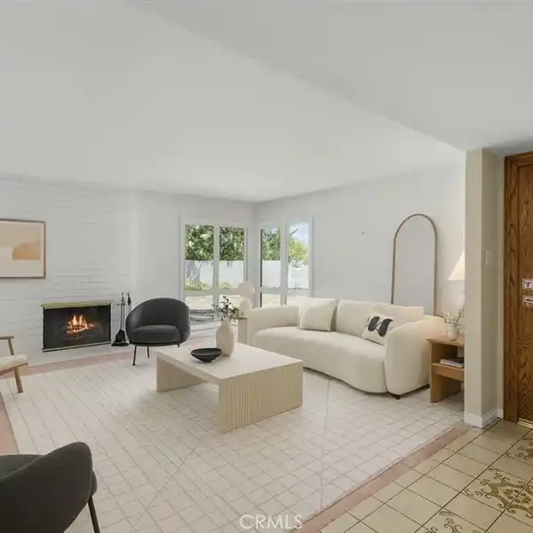 SPECIAL HOME IN BEAUTIFUL MONTECILLO