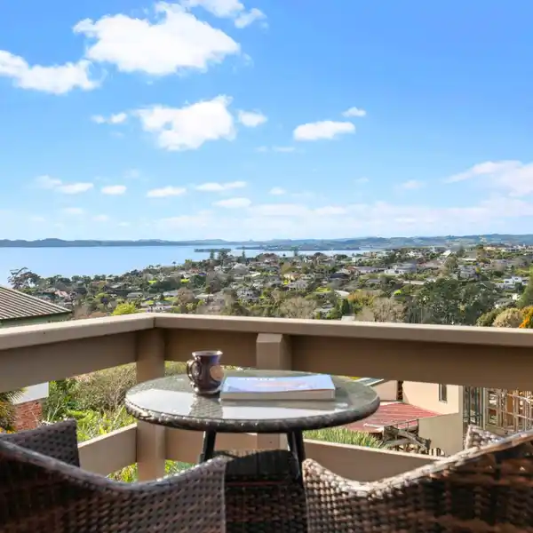 COASTAL FAMILY HAVEN IN TOP SCHOOL ZONE
