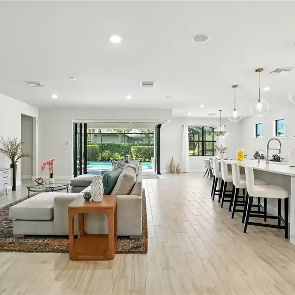 PRIVATE OASIS IN PLANTATION SOMERSET