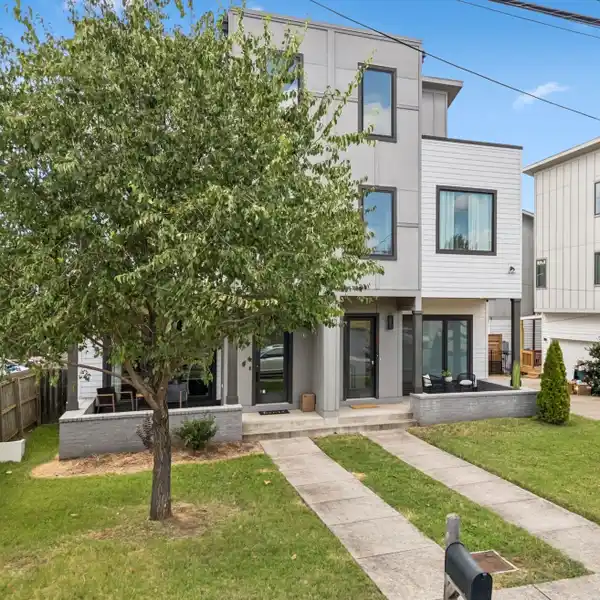 SPACIOUS HOME IN PRIME LOCATION