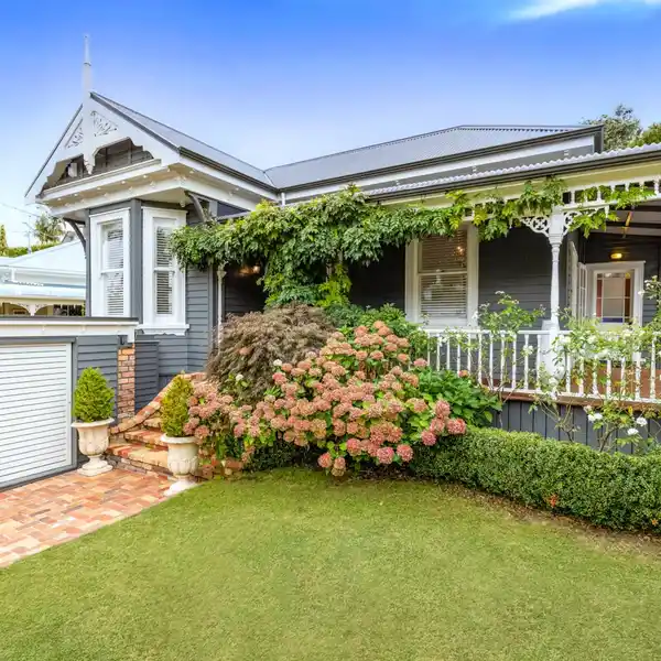 BREATHTAKING CONTEMPORARY SOPHISTICATION