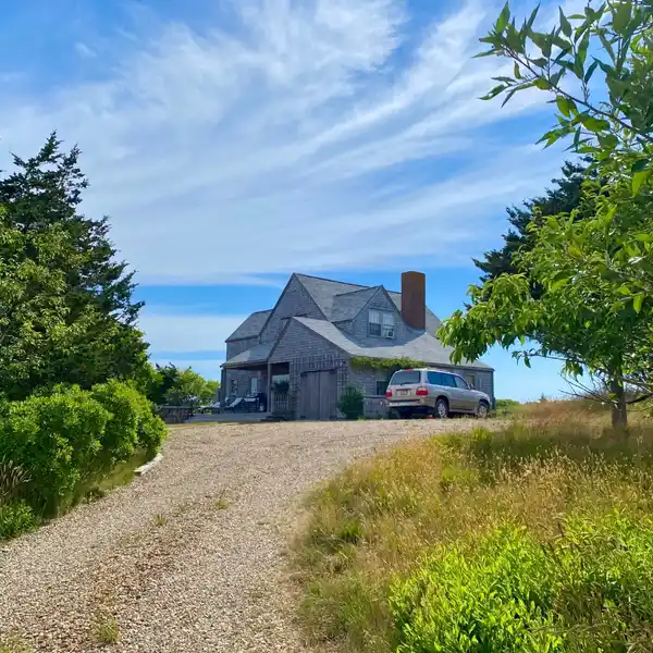 CHARMING HOME ON 3.5 ACRES