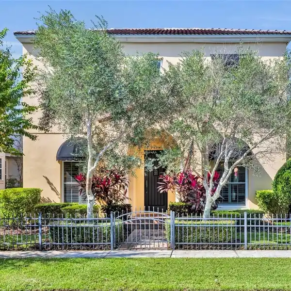 STUNNING MEDITERRANEAN-INSPIRED HOME