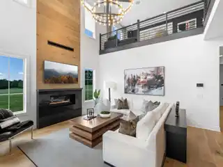 New Open-concept Construction