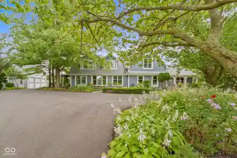 Country Living in a Convenient Location