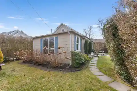 Newly Renovated Cottage for Rent