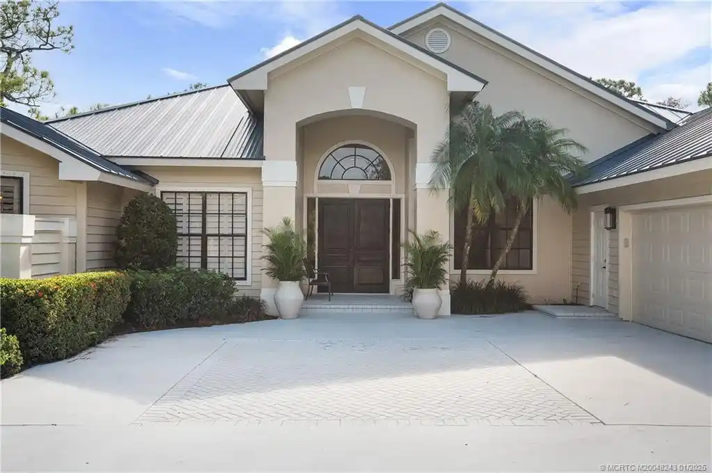 Incredible Property in Crane Creek