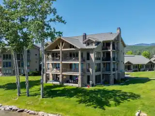 Beautifully Appointed Riverfront Condo