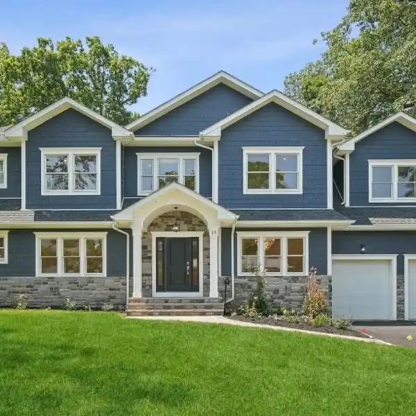 CUSTOMIZE YOUR BRAND NEW COLONIAL HOME